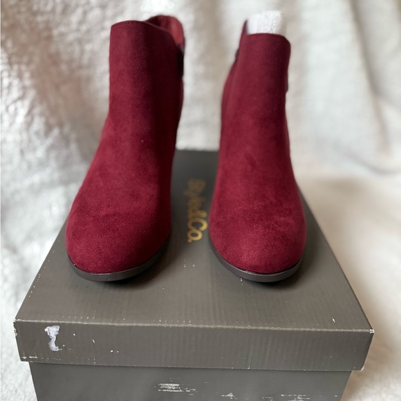 NEW Style & Co. Women's Red Scarlet Microsuede Masrinaa Ankle Boots 9.5W - Picture 6 of 11